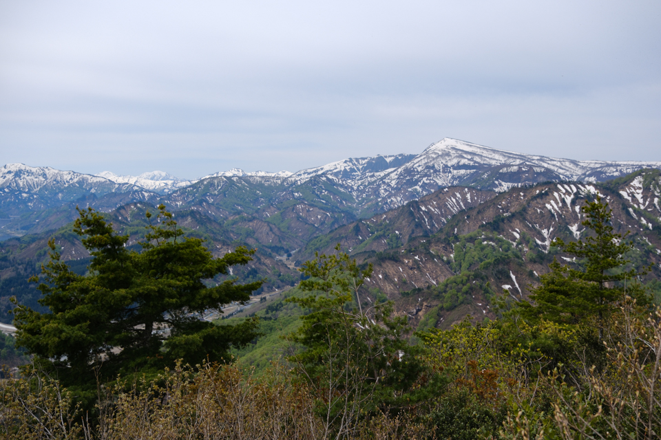 蒲生岳山頂からの浅草岳