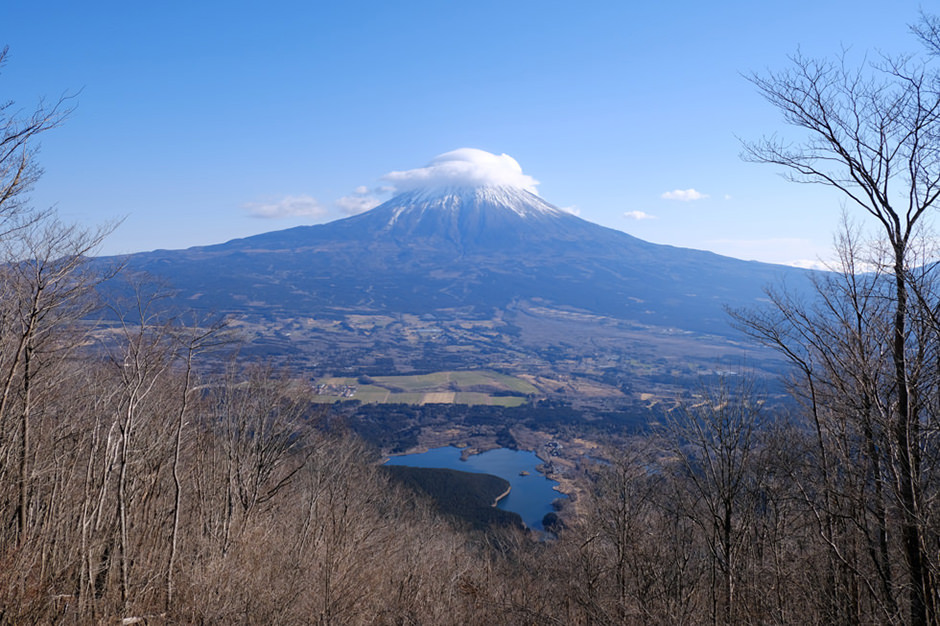 長者ヶ岳山頂から望む富士山